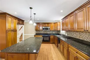 3414 Edgefield Rd, Greensboro, NC 27409 - Photo 5