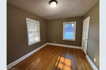 1010 Logan Street, Greensboro, NC 27406 - Photo 9