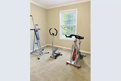 2005 Circleview Drive, Greensboro, NC 27406 - Photo 13