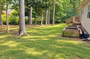2005 Circleview Dr, Greensboro, NC 27406 - Photo 21