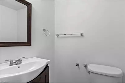 1805 S Hawthorne Road, Winston-Salem, NC 27103 - Photo 17