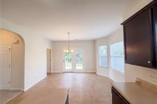 2722 Quail Oaks Dr, Greensboro, NC 27405 - Photo 11