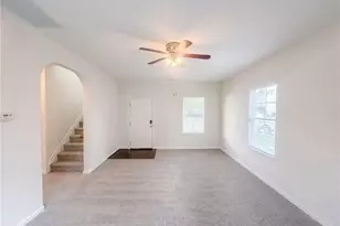 2722 Quail Oaks Dr, Greensboro, NC 27405 - Photo 3
