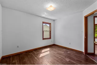 522 Raleigh Avenue, Liberty, NC 27298 - Photo 25