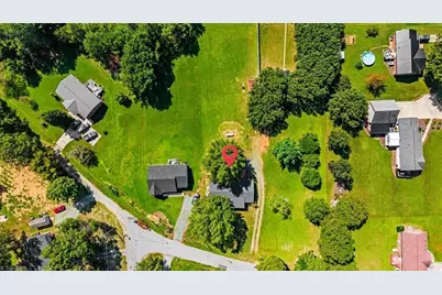 522 Raleigh Avenue, Liberty, NC 27298 - Photo 33