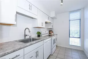 1101 N Elm St, Greensboro, NC 27401 - Photo 17