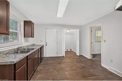 1712 Tuscaloosa Street, Greensboro, NC 27401 - Photo 9
