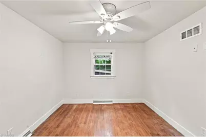 5008 Kenview Street, Greensboro, NC 27410 - Photo 17