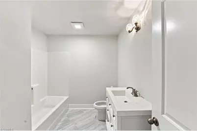 5008 Kenview Street, Greensboro, NC 27410 - Photo 13
