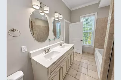 238 E Lewis Street #403, Greensboro, NC 27406 - Photo 33