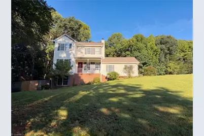 3888 Courtland Circle, Thomasville, NC 27360 - Photo 15