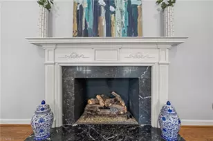1110 Forest Hill Dr, High Point, NC 27262 - Photo 11
