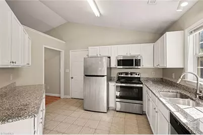 1622 Hawkcrest Lane, Winston-Salem, NC 27127 - Photo 7