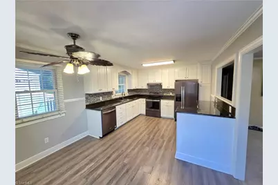 127 Miller Street, Mount Airy, NC 27030 - Photo 15
