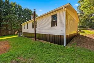 3428 Elledge Mill Rd, North Wilkesboro, NC 28659 - Photo 5