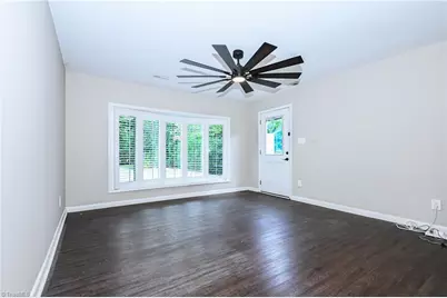 3917 W Friendly Avenue, Greensboro, NC 27410 - Photo 33