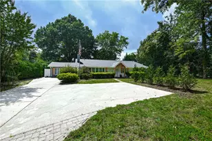 3917 W Friendly Ave, Greensboro, NC 27410 - Photo 5