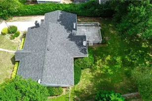 3917 W Friendly Ave, Greensboro, NC 27410 - Photo 3