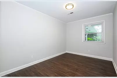 3917 W Friendly Avenue, Greensboro, NC 27410 - Photo 23