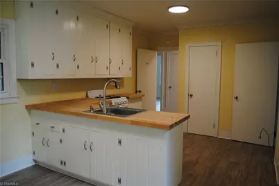 636 Statesville Boulevard, Salisbury, NC 28144 - Photo 3