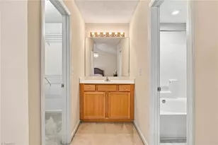 5038 Bartholomew's Ln, Greensboro, NC 27407 - Photo 33