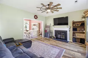 3607 Cardinal Ridge Dr, Greensboro, NC 27410 - Photo 3