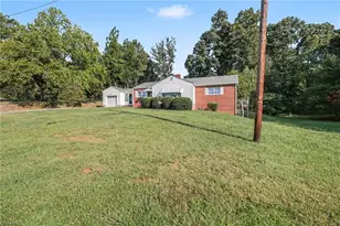 365 North Rd, Thomasville, NC 27360 - Photo 11