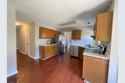 3 Planters Wood Trail, Greensboro, NC 27407 - Photo 7