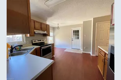 3 Planters Wood Trail, Greensboro, NC 27407 - Photo 9