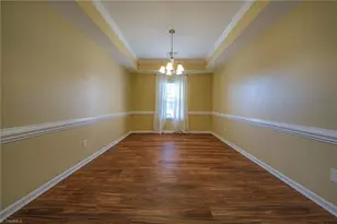 6415 Hedgewood Ln, High Point, NC 27265 - Photo 9