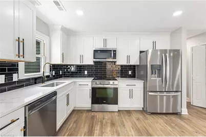 1400 E Sedgefield Drive, Winston-Salem, NC 27127 - Photo 25