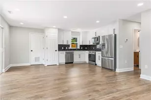 1400 E Sedgefield Dr, Winston-Salem, NC 27127 - Photo 23