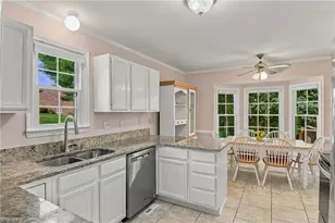 2370 Oakton Dr, Clemmons, NC 27012 - Photo 11
