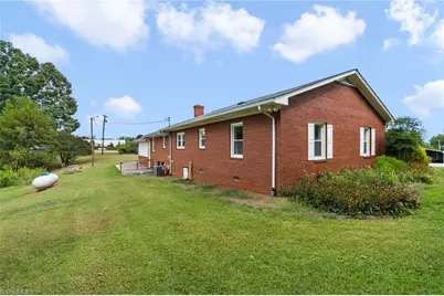3827 Nc Highway 772, Walnut Cove, NC 27052 - Photo 35