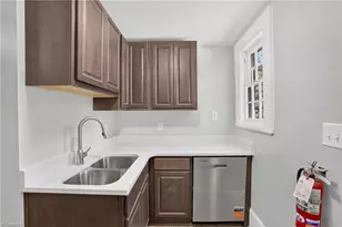 130 Tate St, Greensboro, NC 27403 - Photo 17