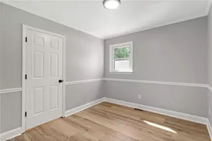 4 Sharon Dr, Thomasville, NC 27360 - Photo 17