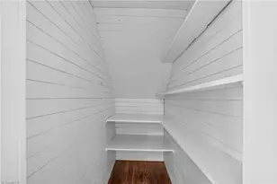 130 Tate St, Greensboro, NC 27403 - Photo 9
