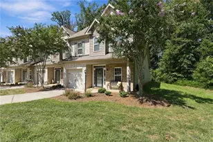 22 Pisgah Forest Cir, Greensboro, NC 27455 - Photo 3
