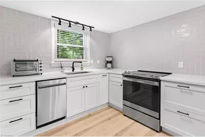 443 Irving Street, Winston-Salem, NC 27103 - Photo 9