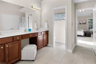 3204 Peninsula Dr, High Point, NC 27282 - Photo 29