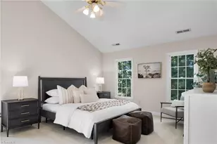3204 Peninsula Dr, High Point, NC 27282 - Photo 25