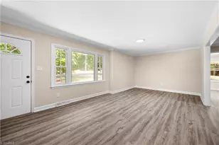 822 Birch Ln, Kernersville, NC 27284 - Photo 5