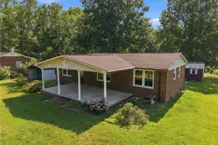 1203 Ranhurst Rd, McLeansville, NC 27301 - Photo 5
