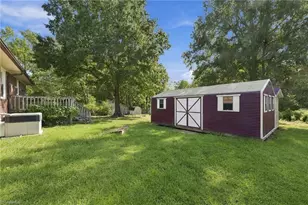 1203 Ranhurst Rd, McLeansville, NC 27301 - Photo 37