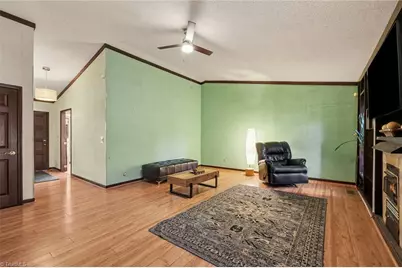 204 Ridgelea Court, Winston-Salem, NC 27104 - Photo 5
