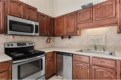 204 Ridgelea Court, Winston-Salem, NC 27104 - Photo 11