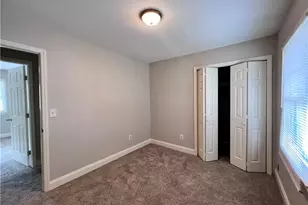 310 Woodlake Dr, Greensboro, NC 27406 - Photo 11