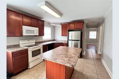 310 Woodlake Drive, Greensboro, NC 27406 - Photo 5