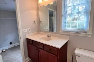 310 Woodlake Dr, Greensboro, NC 27406 - Photo 15