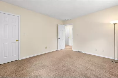 4000 S Bend Drive, Winston-Salem, NC 27107 - Photo 17